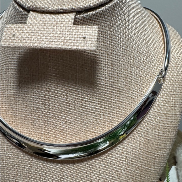 Boutique Silver Tone Collar Necklace Statement Minimalist Modern (BR1111/2) - Picture 4 of 8